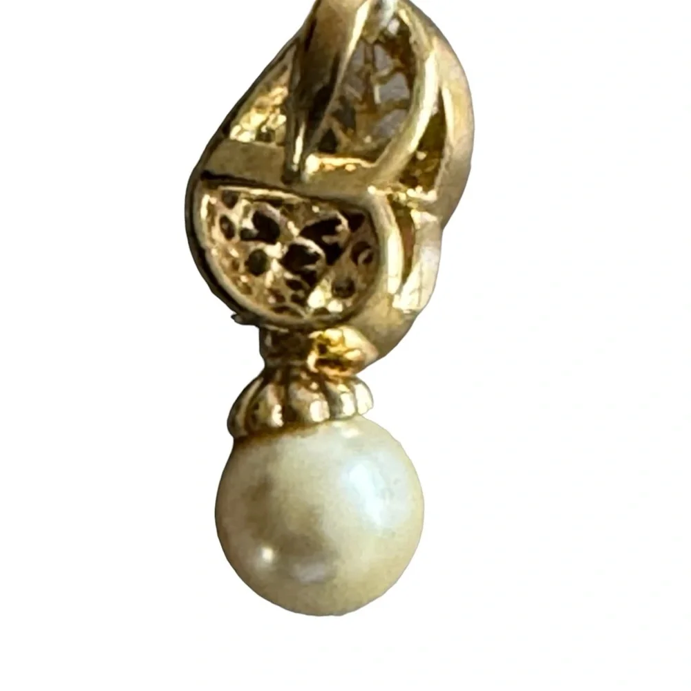 Gold Crystal Pearl Pendant